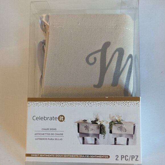 NWT Rustic Celebrate It 'Mr Mrs' Chair Signs Farmhouse Wedding Reception Party - Picture 1 of 7